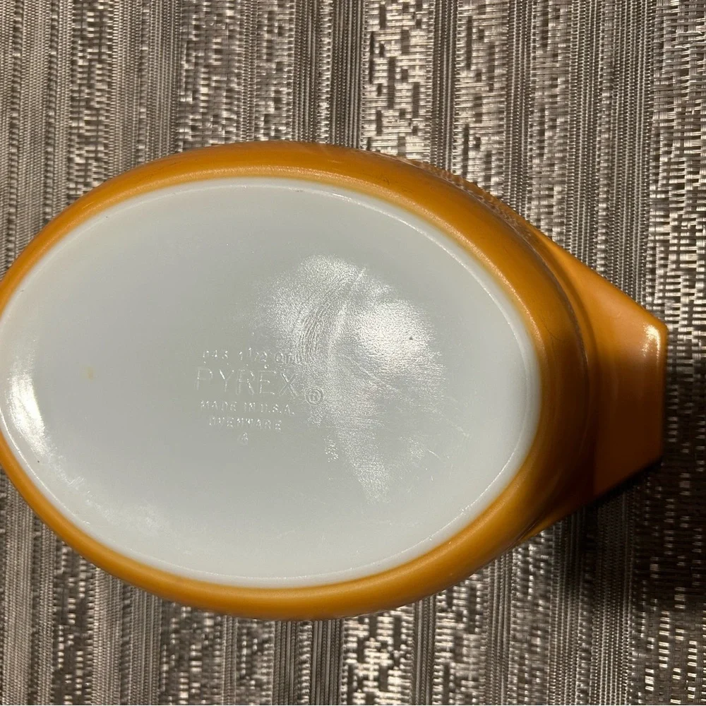 Pyrex #043 Vintage “Old Orchard” (Corning Glass Works) Oval Casserole 1 1/2 Qt.